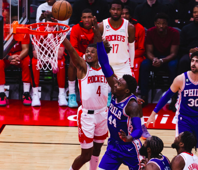 九游体育注册费城76人迎欧联关键赛；今夜战术微调；话题不断；心理建设被强调的简单介绍