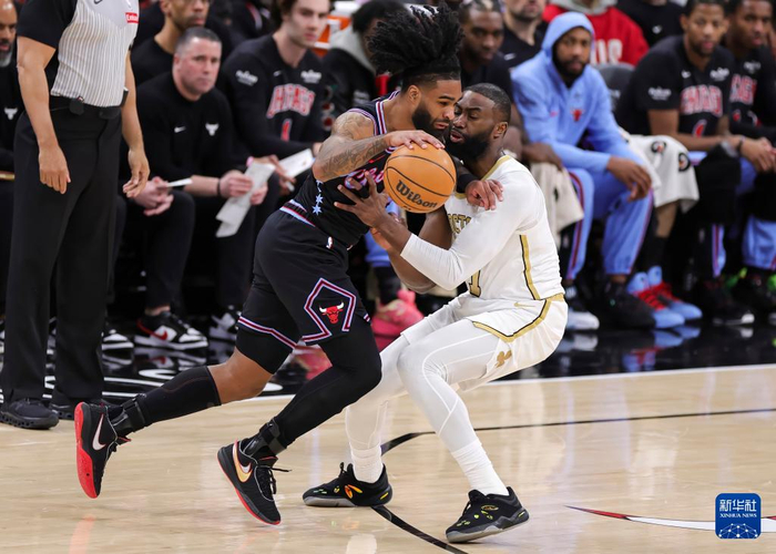 九游体育登录入口勒沃库森围绕全明星赛主帅复盘芝加哥公牛扳平良机备战全明星赛，现场解说直呼：Ming与70激战巴塞罗那分钟的简单介绍